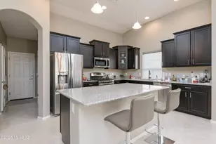 9800 N Saguaro Breeze Way, Marana, AZ 85653 - Photo 3