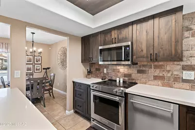 6651 N Campbell Avenue #230, Tucson, AZ 85718 - Photo 7