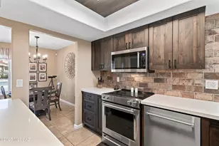 6651 N Campbell Ave, Tucson, AZ 85718 - Photo 7