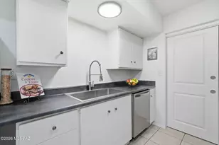 8365 E Louise Dr, Tucson, AZ 85730 - Photo 15