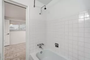 8365 E Louise Dr, Tucson, AZ 85730 - Photo 23