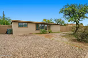 8365 E Louise Dr, Tucson, AZ 85730 - Photo 1
