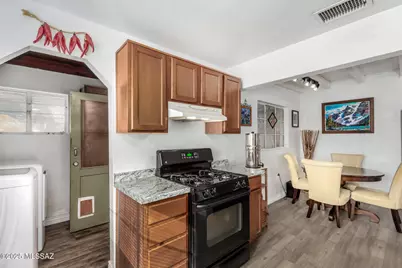 2233 N Isabel Boulevard, Tucson, AZ 85712 - Photo 9
