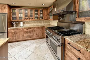 10451 E Plumeria Rd, Tucson, AZ 85749 - Photo 17