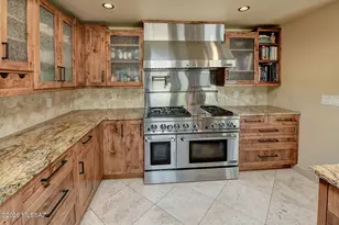 10451 E Plumeria Rd, Tucson, AZ 85749 - Photo 7