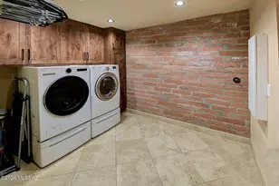 10451 E Plumeria Rd, Tucson, AZ 85749 - Photo 27