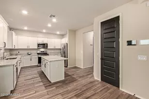 11628 W Tom Henry Way, Marana, AZ 85653 - Photo 17