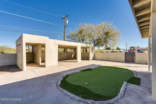 1657 W Circle B Dr, Tucson, AZ 85713 - Photo 41