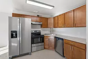 1657 W Circle B Dr, Tucson, AZ 85713 - Photo 19