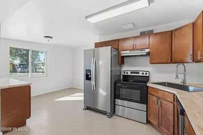 1657 W Circle B Drive, Tucson, AZ 85713 - Photo 21