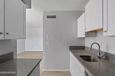 5570 E Hampton Street #211, Tucson, AZ 85712 - Photo 7