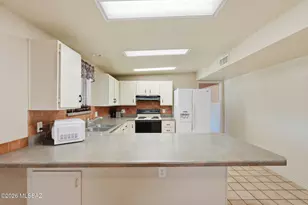 8682 N Morning View Dr, Tucson, AZ 85704 - Photo 23