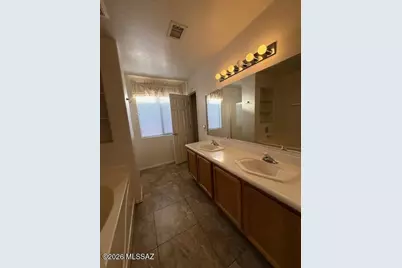 7831 E Sabino Hollow Court, Tucson, AZ 85750 - Photo 7