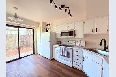 2166 N 1st Avenue, Tucson, AZ 85719 - Photo 13