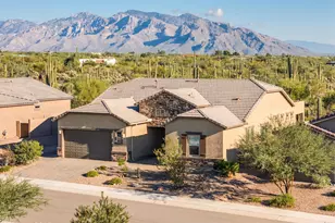 10720 N Iron Peak Dr, Tucson, AZ 85742 - Photo 1