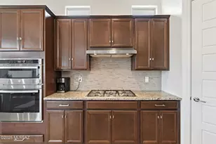 10720 N Iron Peak Dr, Tucson, AZ 85742 - Photo 13