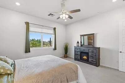 10720 N Iron Peak Drive, Tucson, AZ 85742 - Photo 23