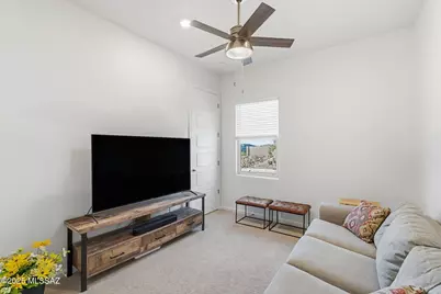 10720 N Iron Peak Drive, Tucson, AZ 85742 - Photo 33