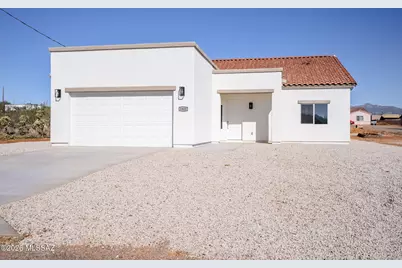 1825 Via Nueva Zelandia, Rio Rico, AZ 85648 - Photo 1