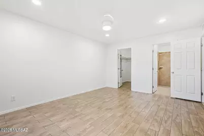 660 E River Road #APT W, Tucson, AZ 85704 - Photo 27