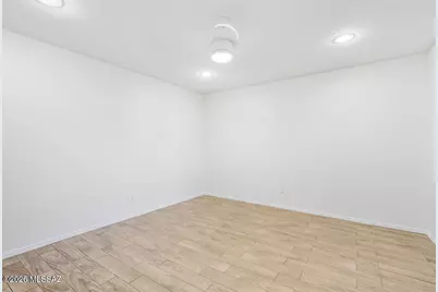 660 E River Road #APT W, Tucson, AZ 85704 - Photo 23