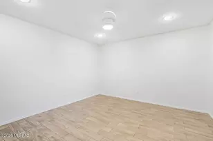 660 E River Rd, Tucson, AZ 85704 - Photo 23