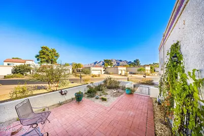 9817 N Calle Loma Linda, Oro Valley, AZ 85737 - Photo 9