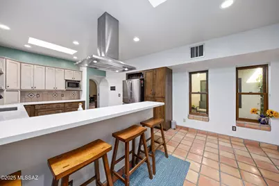 9817 N Calle Loma Linda, Oro Valley, AZ 85737 - Photo 19