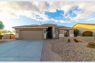 2419 E Sky Creek Drive, Green Valley, AZ 85614 - Photo 1