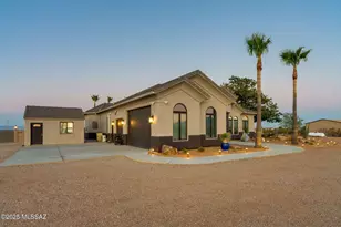 1966 N Tahoe Pass, Huachuca City, AZ 85616 - Photo 11