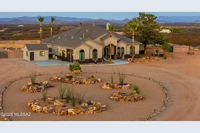 1966 N Tahoe Pass, Huachuca City, AZ 85616 - Photo 1