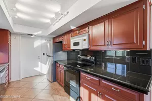 155 E Paseo De Golf, Green Valley, AZ 85614 - Photo 15