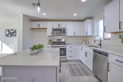 1742 W Veterans Place, Tucson, AZ 85713 - Photo 9