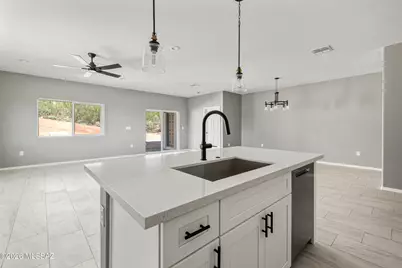 10910 E Escalante Road, Tucson, AZ 85730 - Photo 17