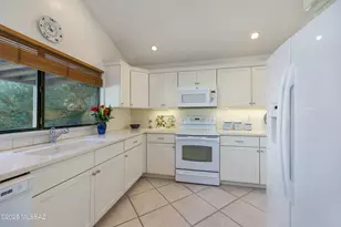 3132 N Willow Creek Dr, Tucson, AZ 85712 - Photo 17