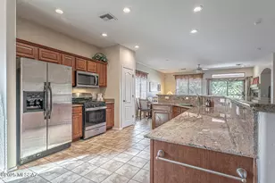 2980 S Royal Aberdeen Loop, Green Valley, AZ 85614 - Photo 15