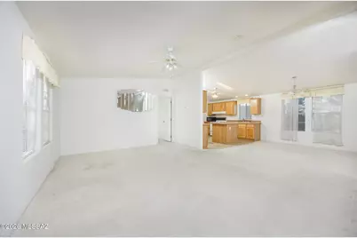 662 W Coachline Lane, Benson, AZ 85602 - Photo 3
