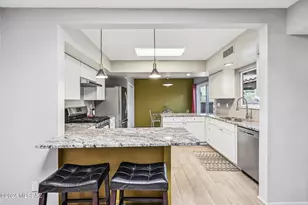 611 S Los Opalos, Green Valley, AZ 85614 - Photo 7