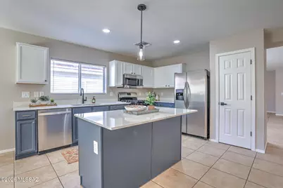 7430 S Madera Village Drive, Tucson, AZ 85747 - Photo 11