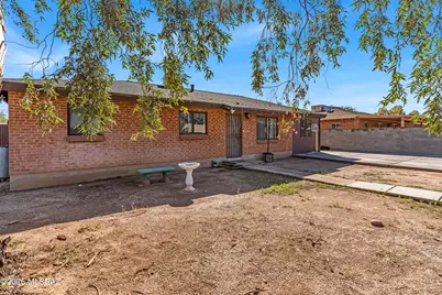 2201 S March Place, Tucson, AZ 85713 - Photo 1