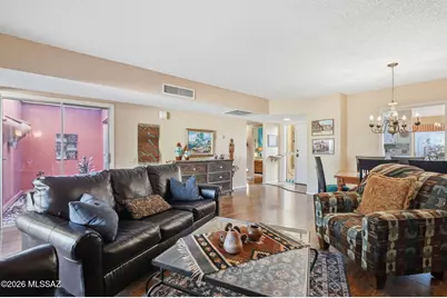 1070 W Calle Excelso, Green Valley, AZ 85614 - Photo 7