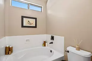 9305 S Wrens Roost Ct, Tucson, AZ 85756 - Photo 13