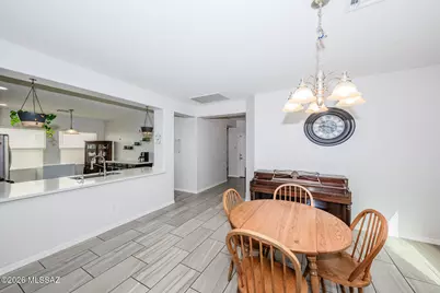 10466 E Capercaillie Street, Tucson, AZ 85747 - Photo 7