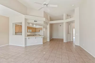 1538 W Carmel Pointe Drive, Oro Valley, AZ 85737 - Photo 9