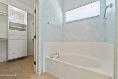 1538 W Carmel Pointe Drive, Oro Valley, AZ 85737 - Photo 21