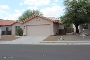 7254 W Maple Ridge Dr, Tucson, AZ 85743 - Photo 1