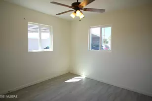 4612 E 19th St, Tucson, AZ 85711 - Photo 17