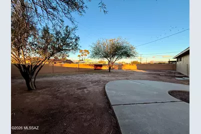 2601 E Rickey Vista, Tucson, AZ 85713 - Photo 13