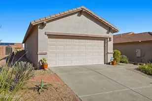 1046 W Pastora Peak Dr, Green Valley, AZ 85614 - Photo 31