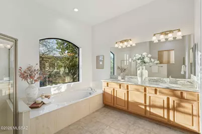 11506 N Civano Place, Oro Valley, AZ 85737 - Photo 35